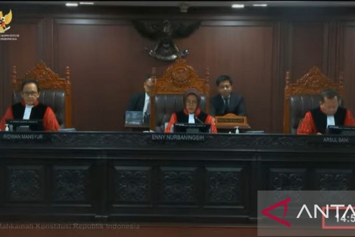 MK Didesak Tegaskan Batas Waktu Praperadilan, Pelapor Kasus Roy Suryo Mengadu Perkara Pokok Terkatung-katung