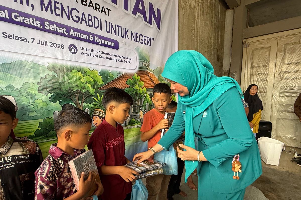 TP-PKK Kabupaten Solok dan RHC Gelar Khitan Massal Gratis untuk Anak dari Keluarga Kurang Mampu di Nagari Koto Baru