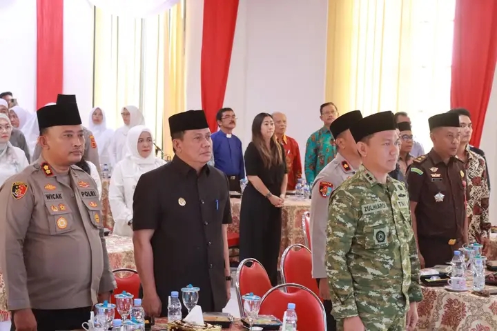 Peringatan HUT Bhayangkara ke-80, Wabup Tanjabbar Katamso Ikuti Doa Lintas Agama Virtual dari Mapolres