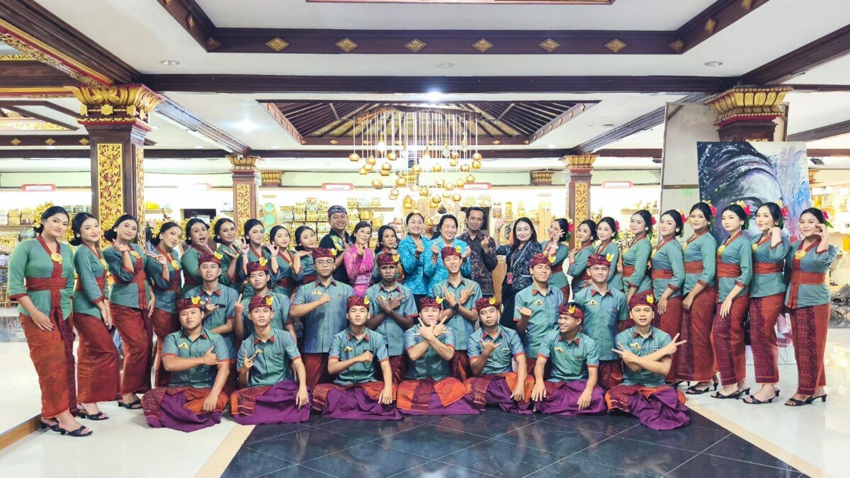 Lomba Paduan Suara HKG PKK Bali, TP PKK Bangli Tampilkan Harmoni dan Kekompakan di Gedung Ksirarnawa