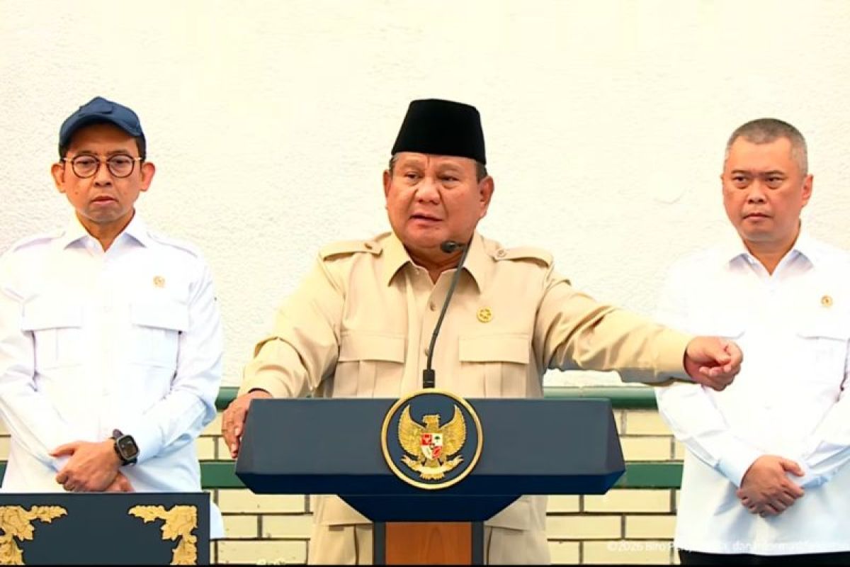 Presiden Prabowo Tegaskan Masa Depan Transportasi Indonesia Berbasis Listrik, dari Kereta hingga Motor