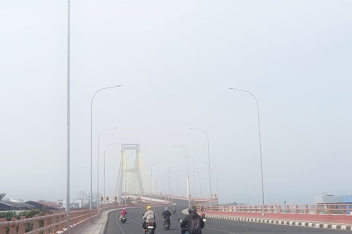 DLH Manado Deteksi Kualitas Udara Turun Akibat Asap Karhutla, BMKG Sebut Kabut Asap Kiriman dari Kalimantan dan Papua