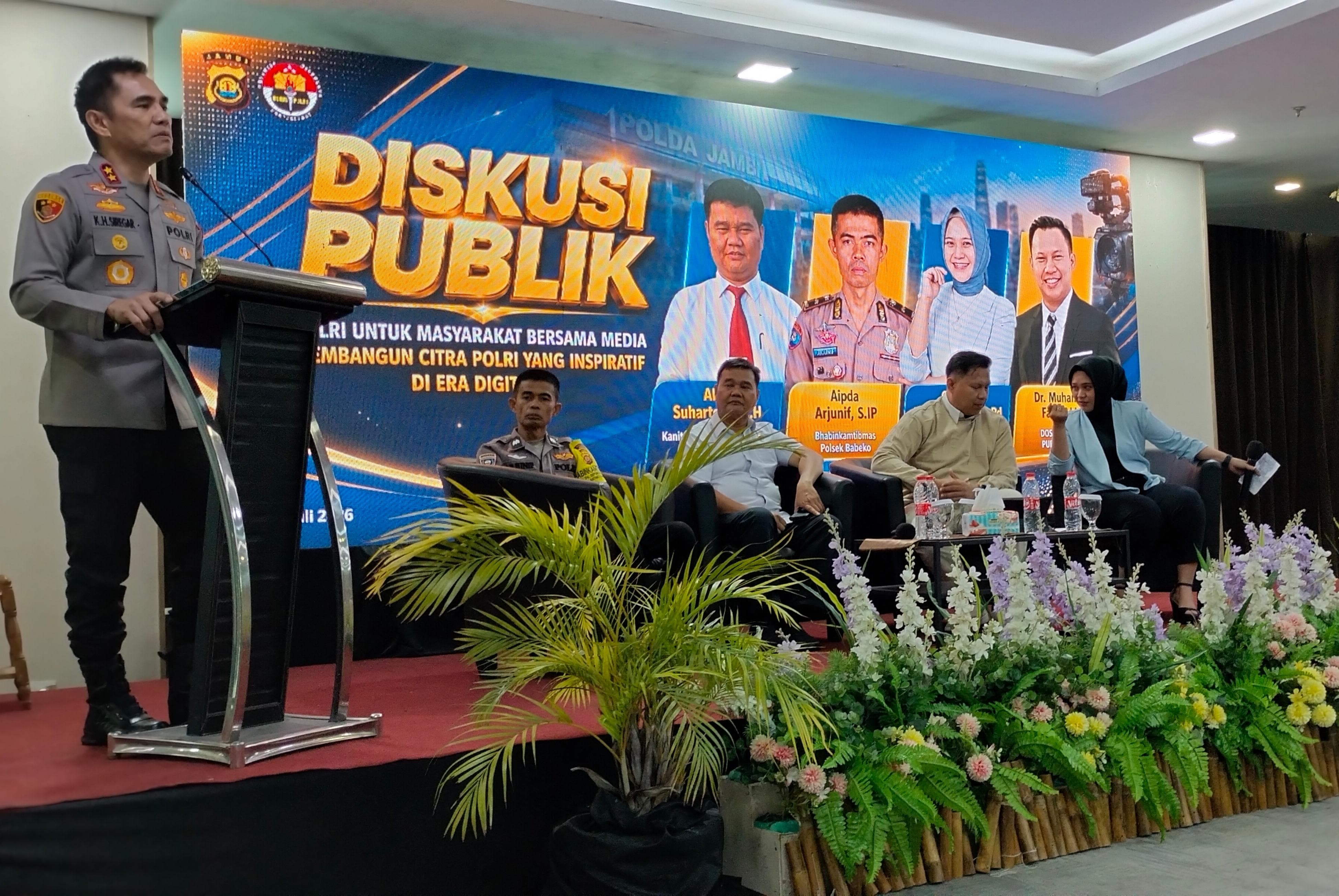 Polda Jambi Gelar Diskusi Publik Bareng Media dan Akademisi, Perkuat Sinergi Bangun Citra Polri di Era Digital