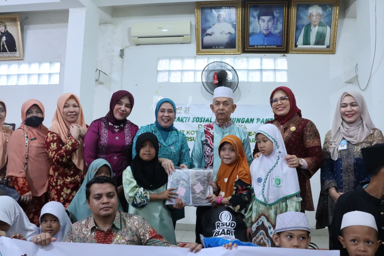 RSUD Palembang BARI Rayakan HUT ke-31 dengan Baksos di Panti Asuhan Ar Rauf, 23 Anak Terima Sembako dan Buku