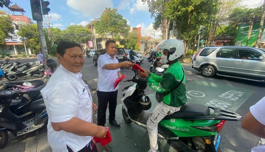 Target 1 Juta Bendera Merah Putih, Pemprov Bali Ajak Seluruh Elemen Masyarakat Pasang Mandiri di Rumah dan Tempat Usaha