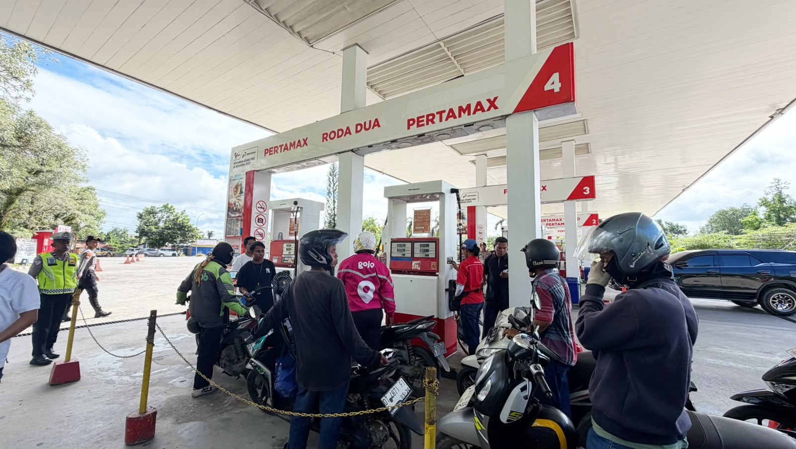 Harga Pertamax di Sultra Turun Jadi Rp16.300 per Liter Mulai 1 Agustus, Pertamax Turbo Turun Rp1.050