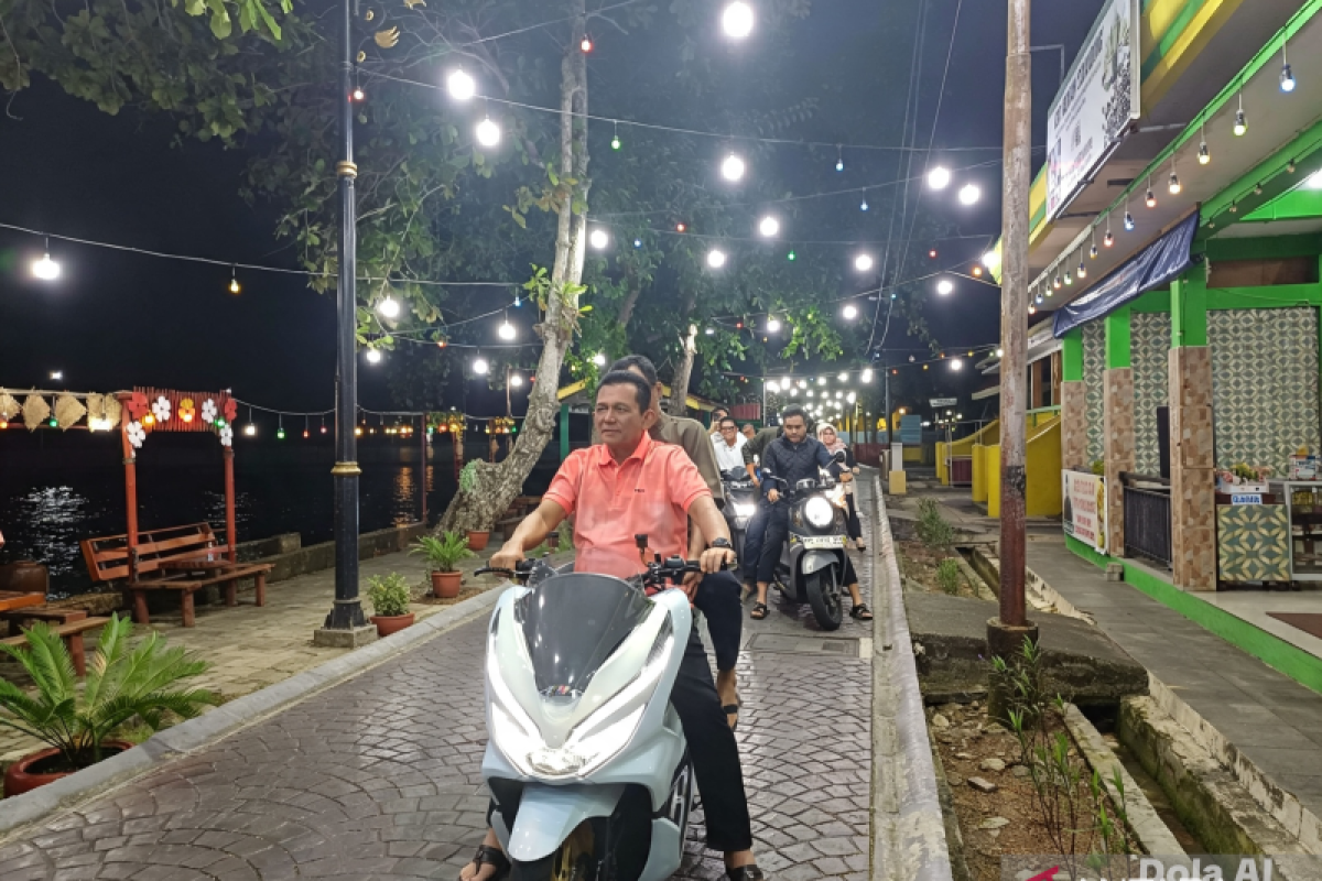Gubernur Kepri Ansar Ahmad Hibahkan Ribuan Lampu Penerangan Jalan di Pulau Penyengat, Targetkan Suasana Seperti Shanghai dan Hongkong