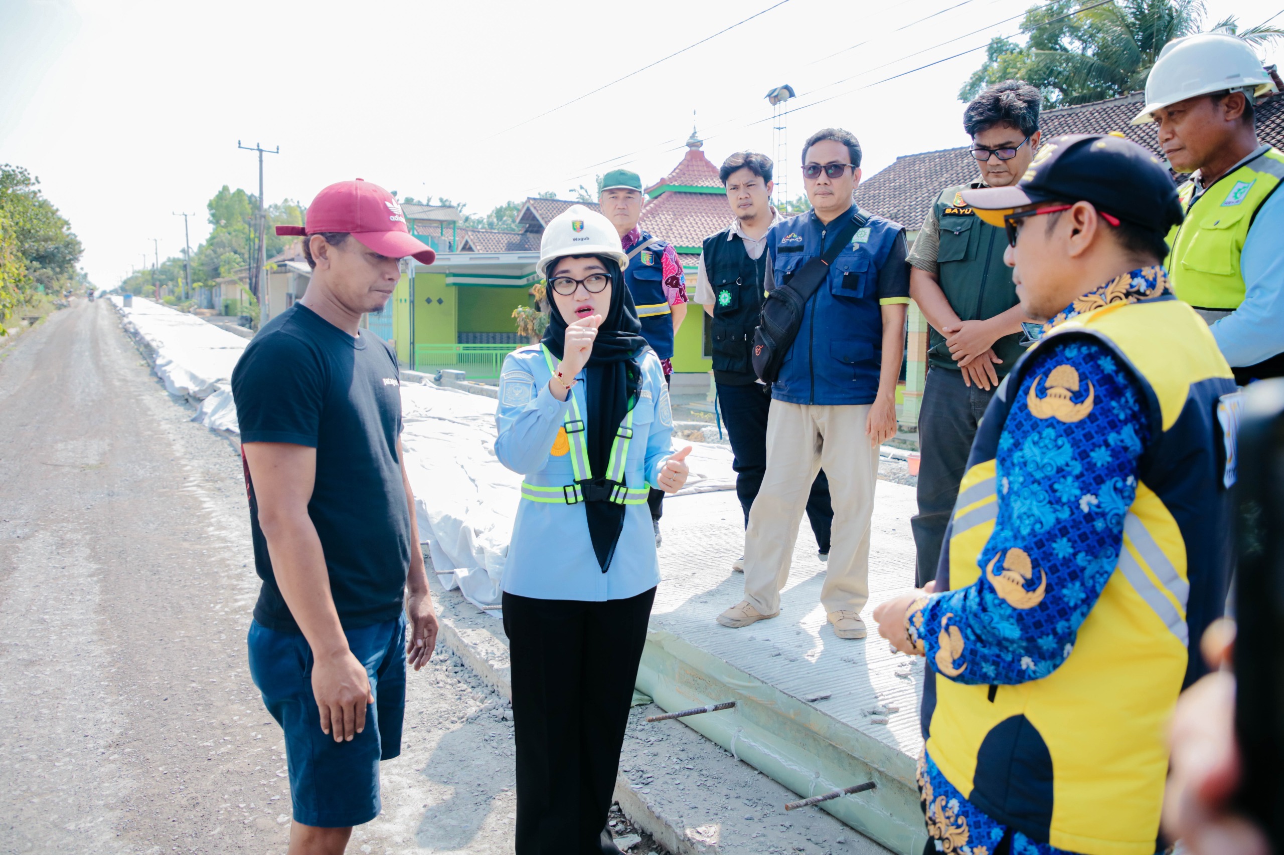 Wagub Lampung Tinjau Perbaikan Ruas Jalan Wates-Metro yang Mangkrak 11 Tahun, Anggaran Rp15 Miliar untuk 1,4 Km