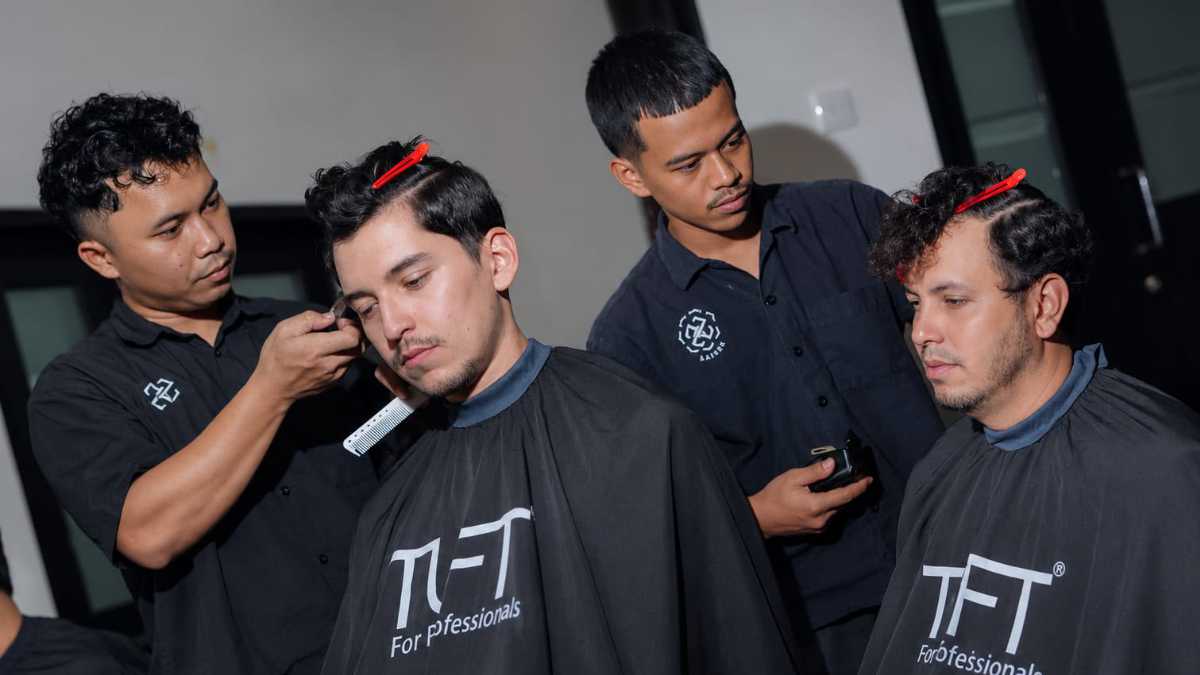 Dukung Hari Jadi Tasikmalaya ke-394, Seven Barber Bantu Penampilan Finalis Moka Menuju Jawa Barat