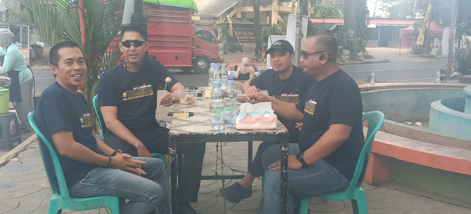 Sarapan Nasi Kuning di Patung Sapi, Bupati Enrekang hingga Mantan Kapolres Perkuat Sinergi Jelang Serah Terima Jabatan