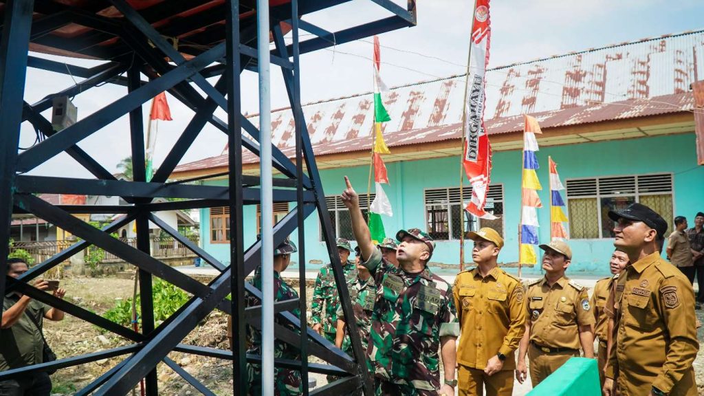 TNI Tutup Karya Bakti Skala Besar di Sarolangun, 11 Kecamatan Tersentuh Renovasi Jalan hingga Operasi Katarak