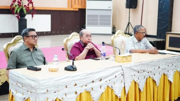 Wali Kota Gorontalo Adhan Dambea Ingatkan Camat dan Lurah Kejar Target PBB, Laporkan Warga yang Bandel