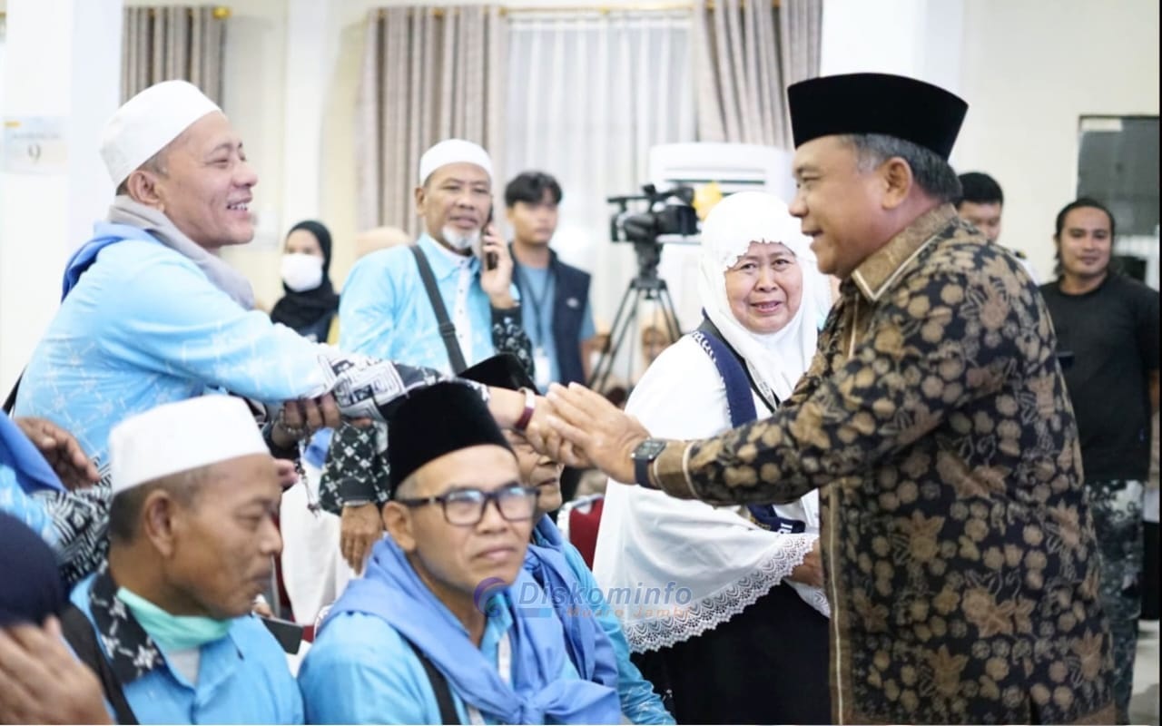 Pemkab Muaro Jambi Sambut Kepulangan 340 Jamaah Haji Kloter 20, Sekda Ajak Jaga Kemabruran Usai Pulang ke Kampung