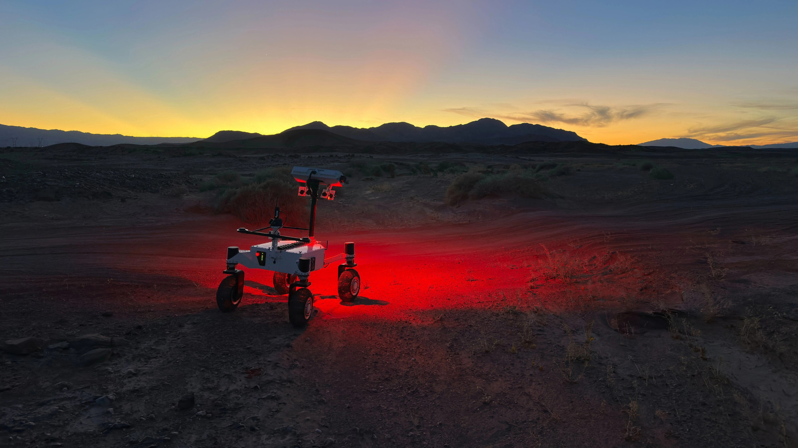 NASA Uji Coba Rover Ernest di Gurun Colorado, Mampu Melaju 0,6 mph dan Angkat Roda Sendiri