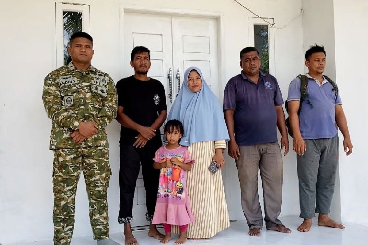 TNI AD Serahkan Rumah Baru untuk Guru Mengaji di Aceh Utara, Hunian RTLH Direhabilitasi Total 18 Hari