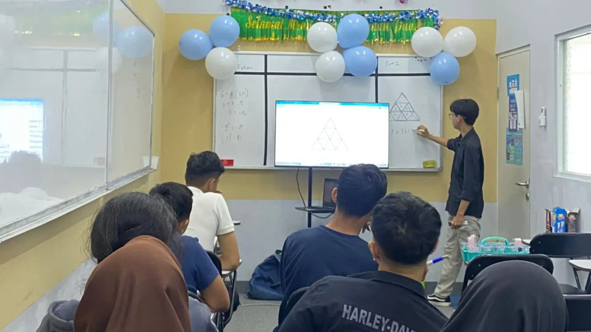Brain Academy Mataram Padukan Metode Belajar Tatap Muka dengan Aplikasi Ruangguru untuk Efektivitas Pembelajaran