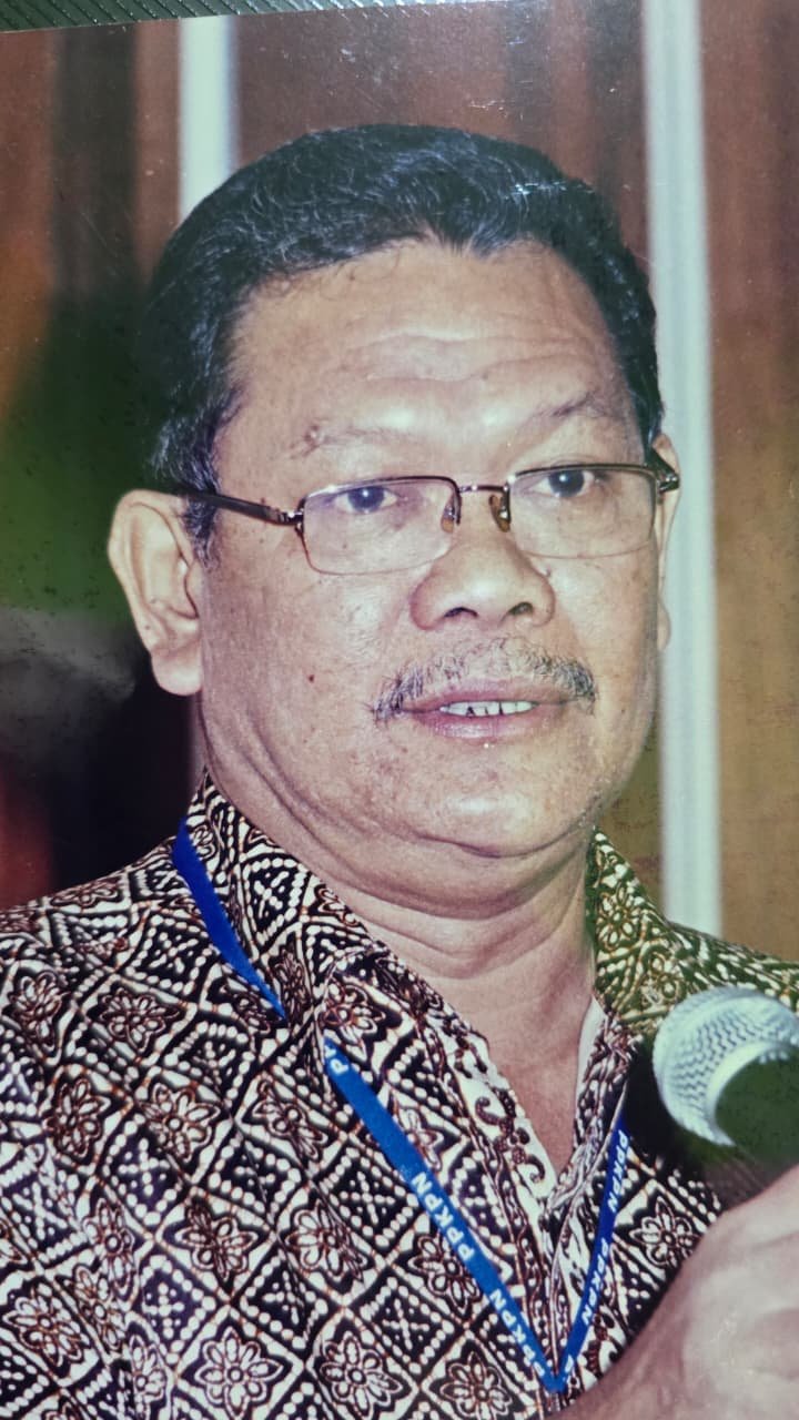 Eks Ketua DPRD Bontang Umar Amrullah Berpulang, Dimakamkan di Lahan Pribadi Sesuai Wasiat Terakhir