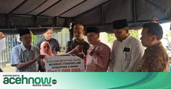 Baitul Mal Aceh Salurkan Santunan Rp 12 Juta ke Keluarga Empat Anak Korban Tenggelam di Pantai Ujong Batee