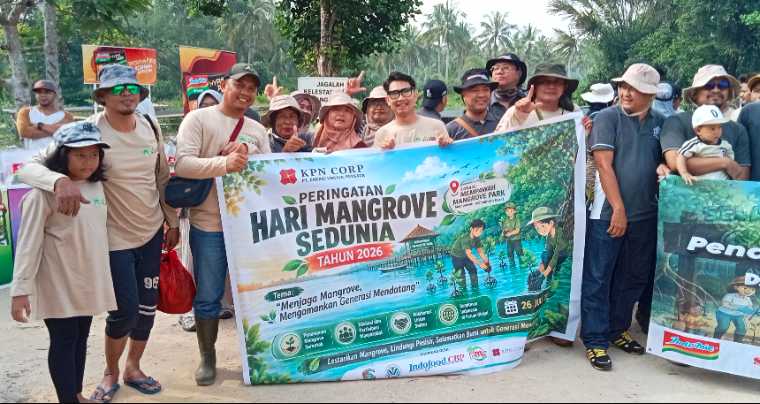 PT EUP dan Kolaborasi Lintas Sektor Tanam 5.000 Bibit Mangrove di Pesisir Mempawah, Antisipasi Abrasi