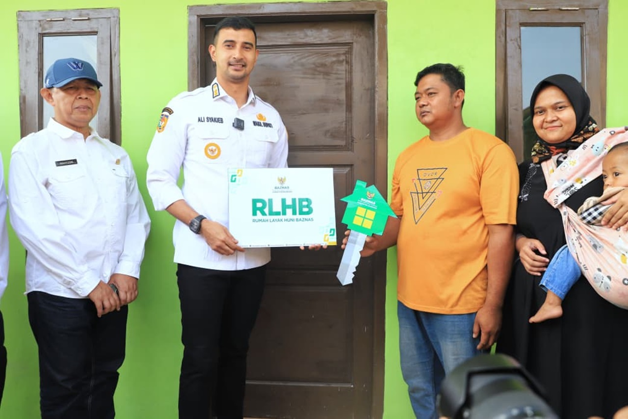 Wakil Bupati Bandung Ali Syakieb Resmikan Rumah Layak Huni Baznas di Cangkuang, Program Terus Bertambah untuk Warga Miskin