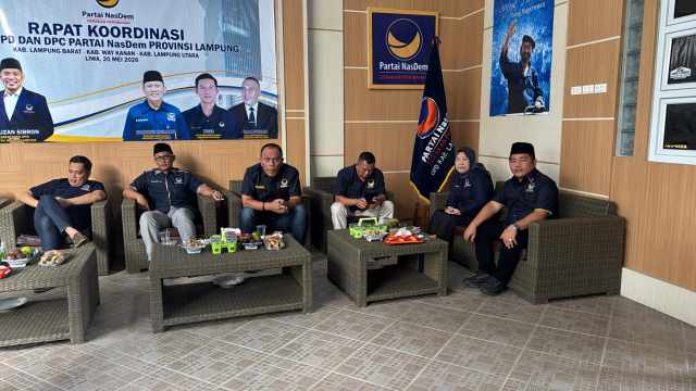 NasDem Lampung Kucurkan Dana Operasional ke 15 DPC, Cherly Yusrizal: Momentum Perkuat Mesin Partai Hingga Akar Rumput