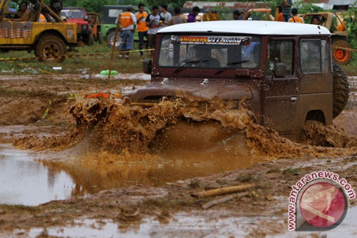 Gubernur Sulsel Andi Sudirman Ajak 500 Off-Roader Promosikan Wisata Daerah di Rute Makassar-Parepare