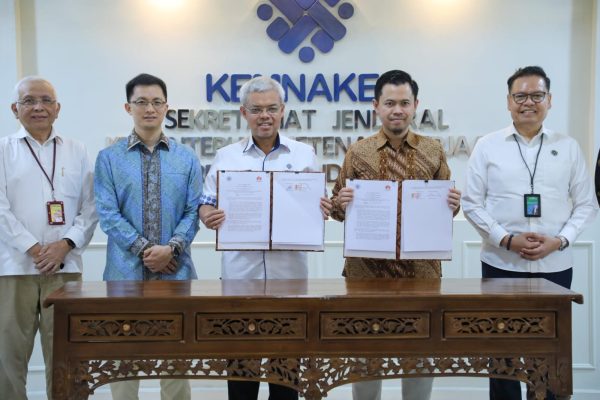 Polteknaker dan Huawei Teken Kerja Sama Pendidikan Vokasi, Dosen dan Mahasiswa Aceh Bisa Ikut Program Ini