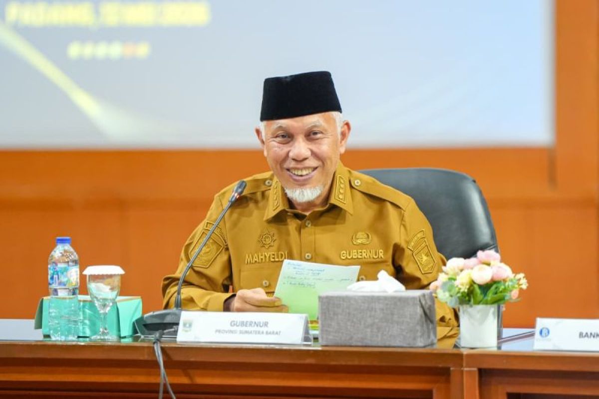 Ekonomi Sumbar Tumbuh 5,02 Persen di Tengah Sorotan Angka Pengangguran, Gubernur Mahyeldi Siapkan Strategi Baru