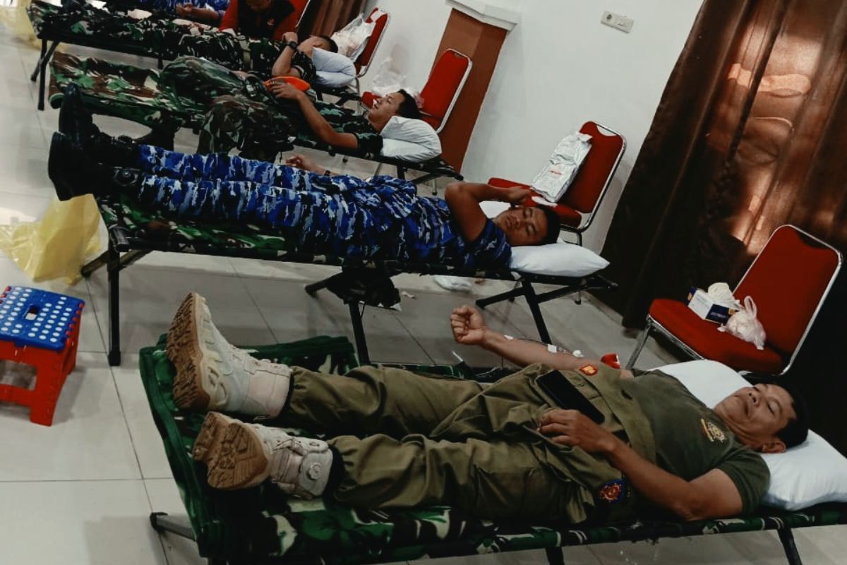 TNI AU Gelar Donor Darah di Natuna, 122 Pendonor Melebihi Target Panitia