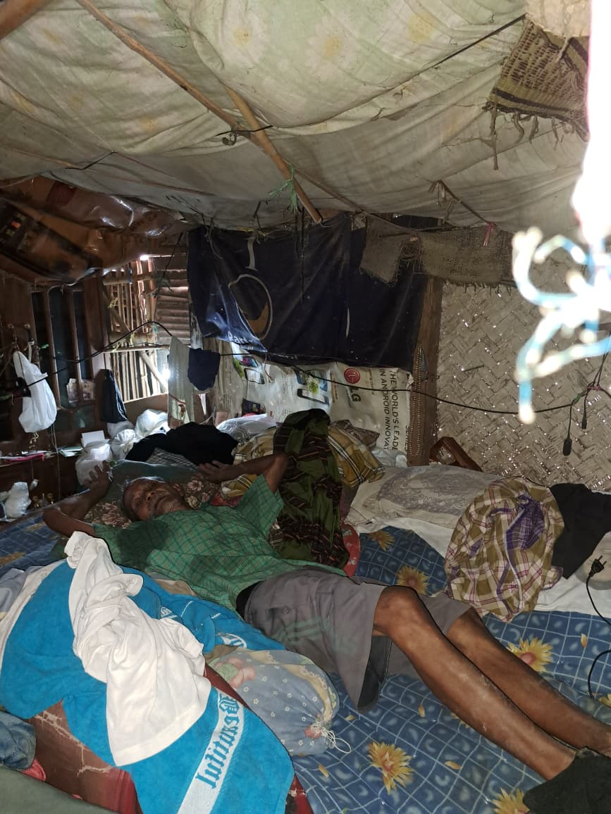 Engkong Rana di Kuningan 20 Tahun Tinggal di Gubuk Tanah Kini Tersenyum Usai Rumah Direnovasi Total dari Nol
