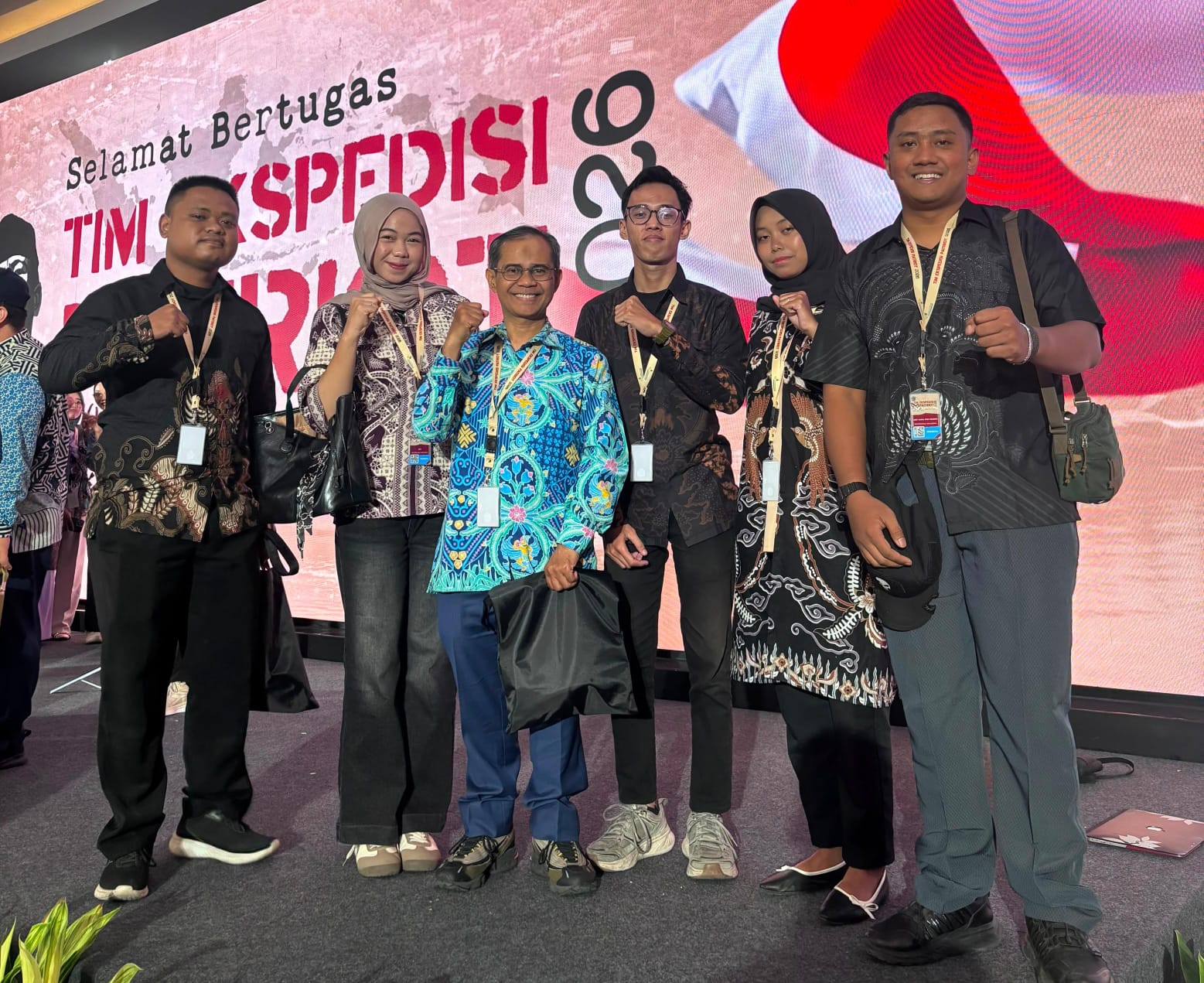 Pemprov Gorontalo dan Tim Ekspedisi Patriot Latih Transmigran di Gorut Budidaya Lebah Trigona untuk Kemandirian Ekonomi