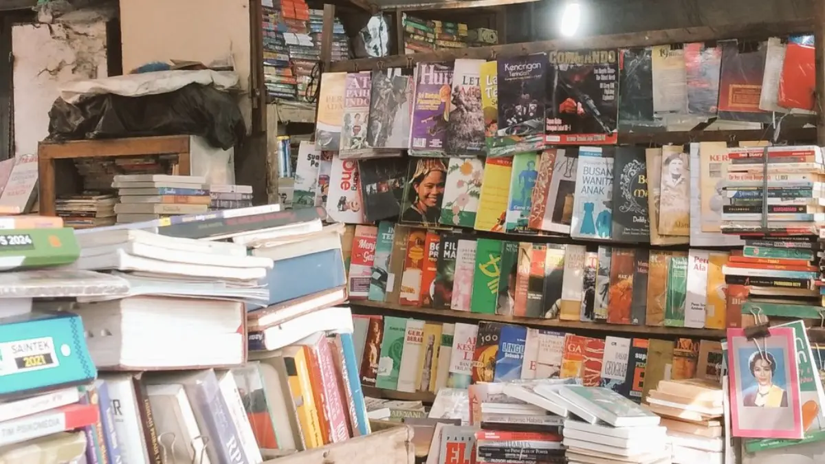 4 Tempat Healing Sambil Berburu Buku di Solo, Ada Kafe Sastra hingga Pasar Buku Bekas