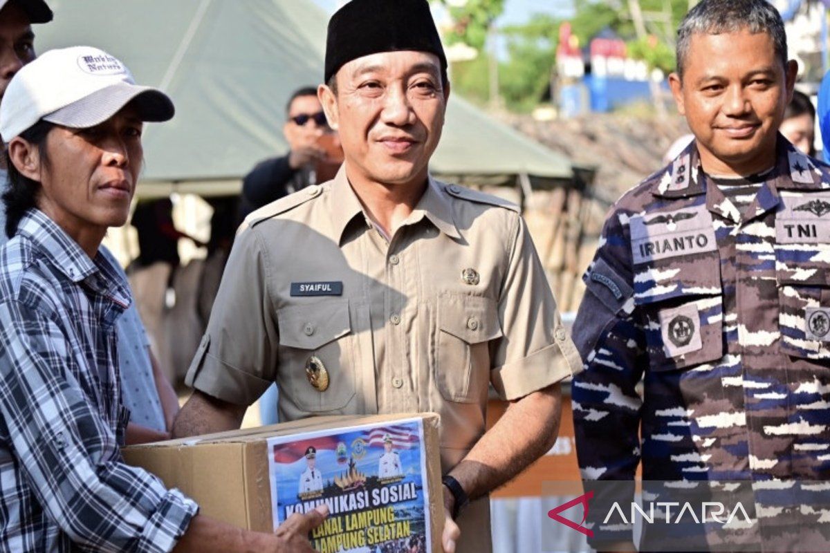 Sinergi Lanal Lampung dan Pemkab Lamsel, Bakti Sosial hingga Pelatihan BHD Gratis untuk Warga Pesisir Kalianda