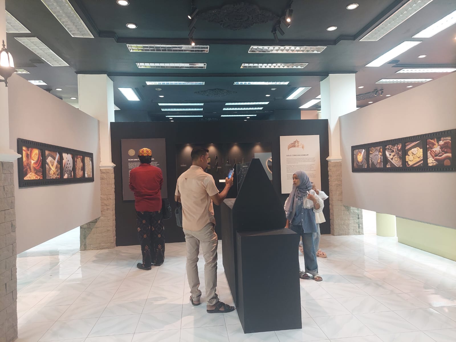Museum Aceh Gelar Pameran “Hands of Time”, Perhiasan Emas hingga Kopi Gayo Buka Narasi Kejayaan Masa Lalu