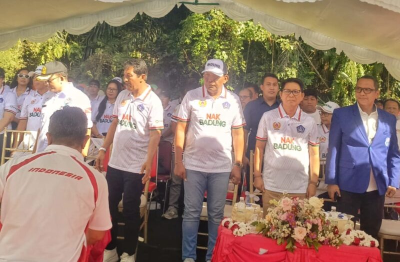 Ketua DPRD Badung Anom Gumanti Dorong Pembinaan Atlet Berkelanjutan di Piala Bupati Finswimming Open 2026