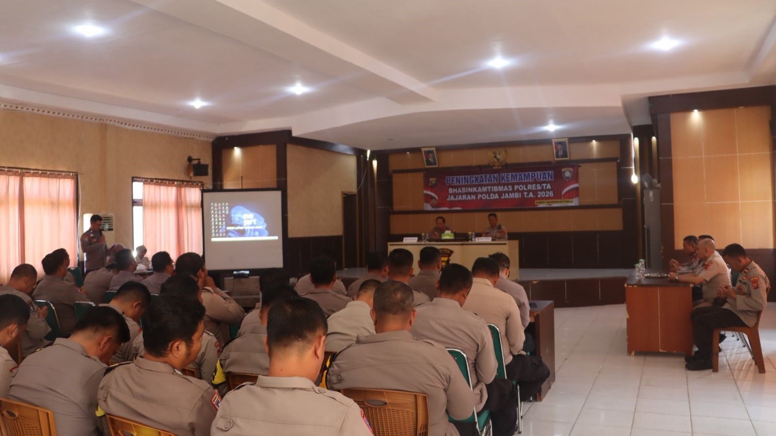 Ditbinmas Polda Jambi Evaluasi Kinerja Bhabinkamtibmas Polres Sarolangun, Dorong Adaptasi di Era Digital