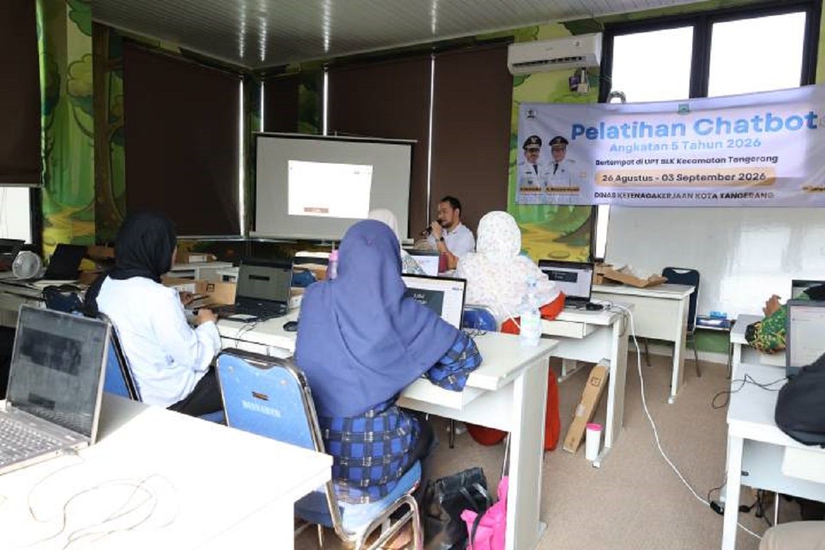 Disnaker Kota Tangerang Bekali 16 Peserta Pelatihan Chatbot dengan Website hingga Desain Konten untuk Kembangkan Usaha