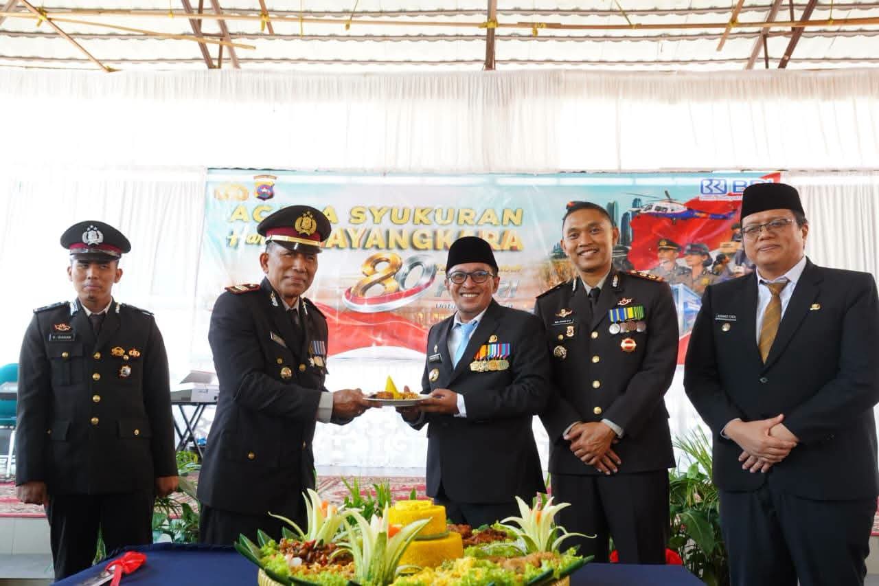 Hari Bhayangkara ke-80 di Tanah Datar, Bupati Eka Putra Soroti Program Babaliak ka Surau hingga Pelatihan Anjing Pelacak