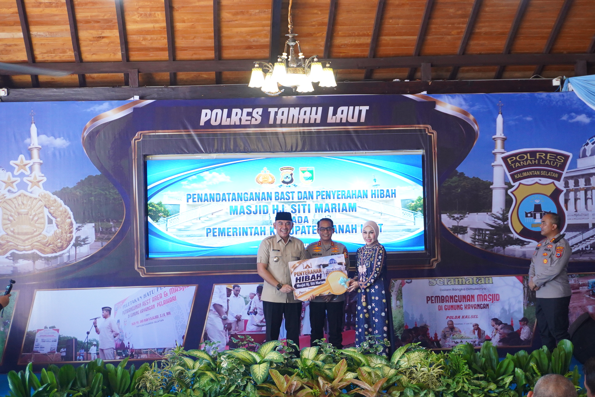 Bupati Tanah Laut Terima Hibah Masjid dari Irjen Pol Andi Rian, Area Bakal Disulap Jadi Kawasan Terpadu dan Rest Area
