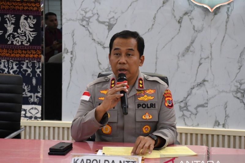 Kapolda NTT Terjunkan Patroli ke Rumah Kosong Warga di Flores, 7.670 Pengungsi Tersebar di 38 Titik