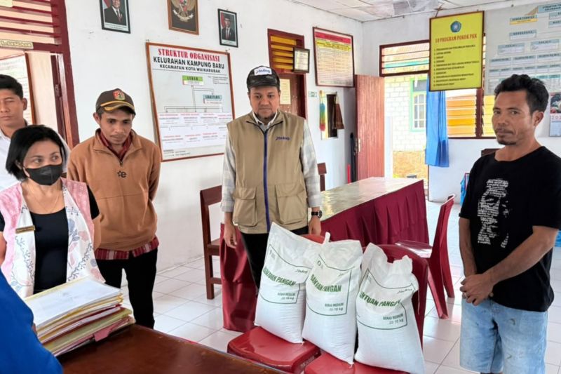Bulog NTT Salurkan 4.336,5 Ton Beras untuk 144.550 Keluarga Penerima Bantuan Pangan di Pulau Sumba