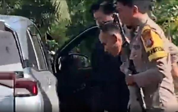 Pria di Banjar Bacok Ayah Kandung dan 2 Warga Lain Pakai Parang, 1 Tewas kehabisan Darah