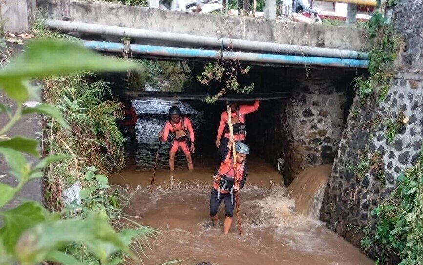 Mahasiswa Undiksha Hanyut Terseret Banjir di Buleleng, Tim SAR Gabungan Sisir Aliran Sungai