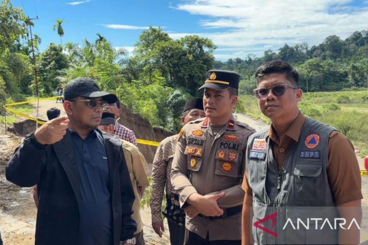 Pemkab Padang Pariaman Bangun Trase Jalan Baru di Korong Sungai Pingai, Ganti Rugi Lahan Warga Dibantu Anggota DPR RI