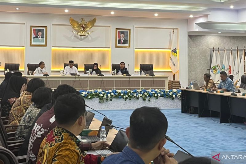 Gubernur Sulteng Anwar Hafid Minta Perizinan Angkut Tailing di Kawasan Industri Dib Benahi Bertahap
