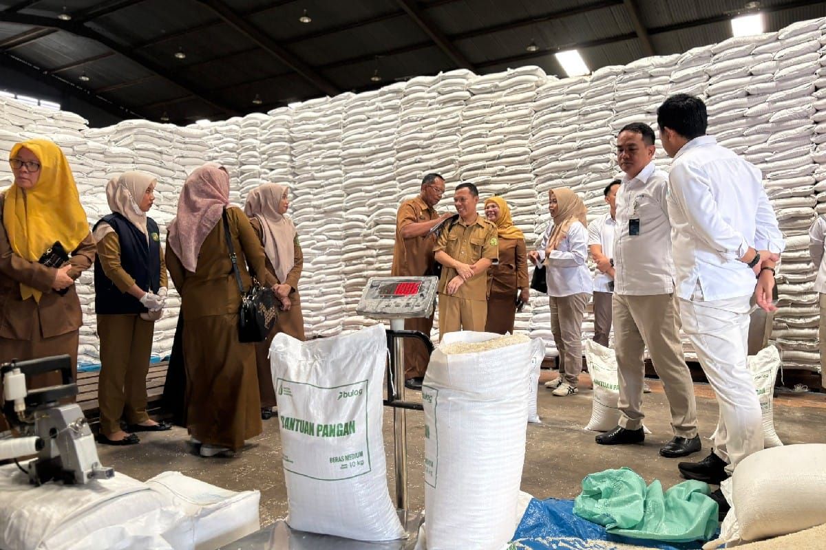 Bulog Sumut Mulai Salurkan Bantuan Pangan 30 Kg Beras untuk 1,73 Juta KPM, Total 52.000 Ton