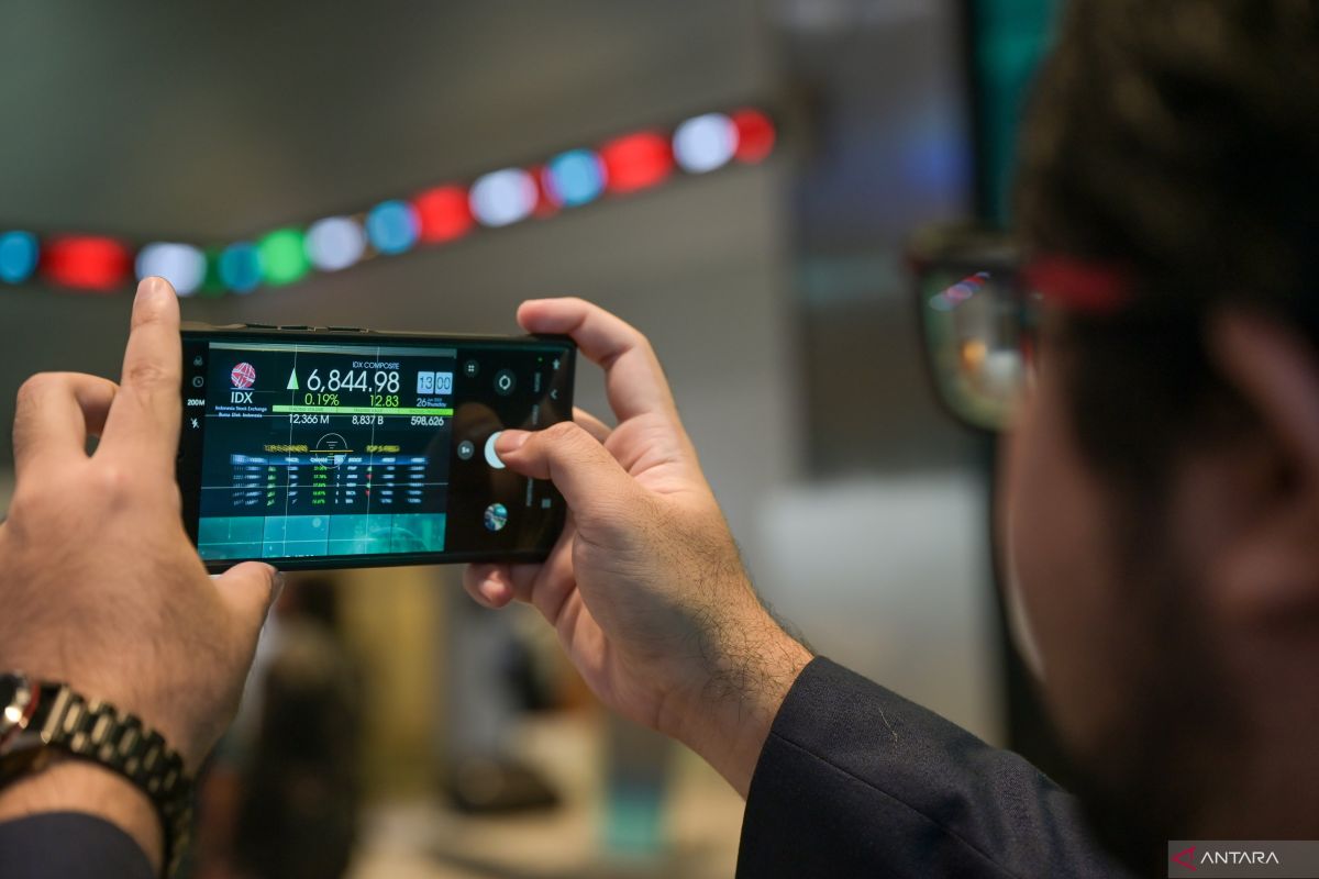 IHSG Diprediksi Mendatar Awal Pekan, Investor Cermati Data Ekonomi AS hingga Inflasi Indonesia
