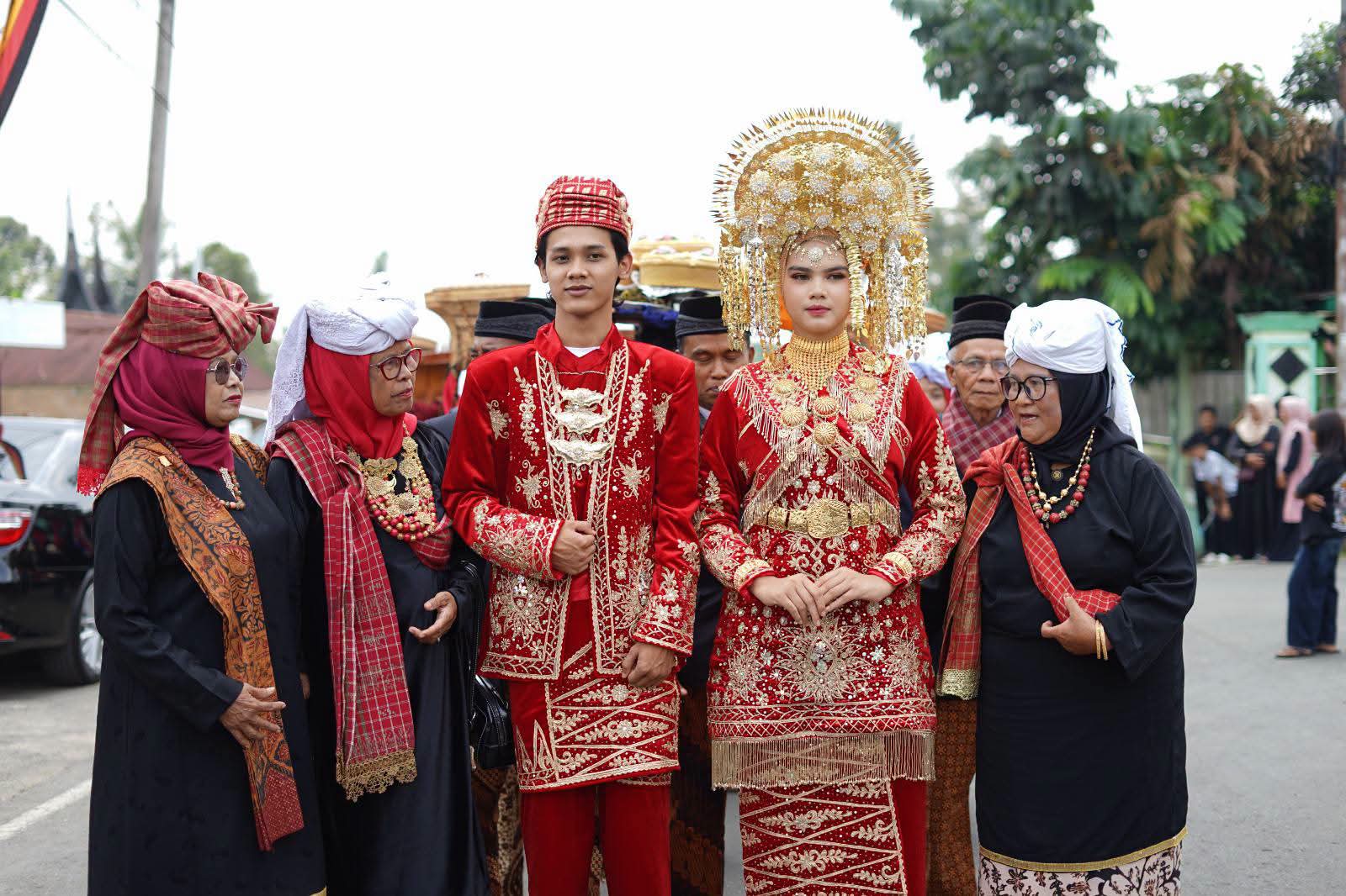 Pemko Payakumbuh Angkat Tradisi Mauluan Bogheh di Aua Kuniang, Warisan Adat Dijaga Lewat Program Salingka Nagari
