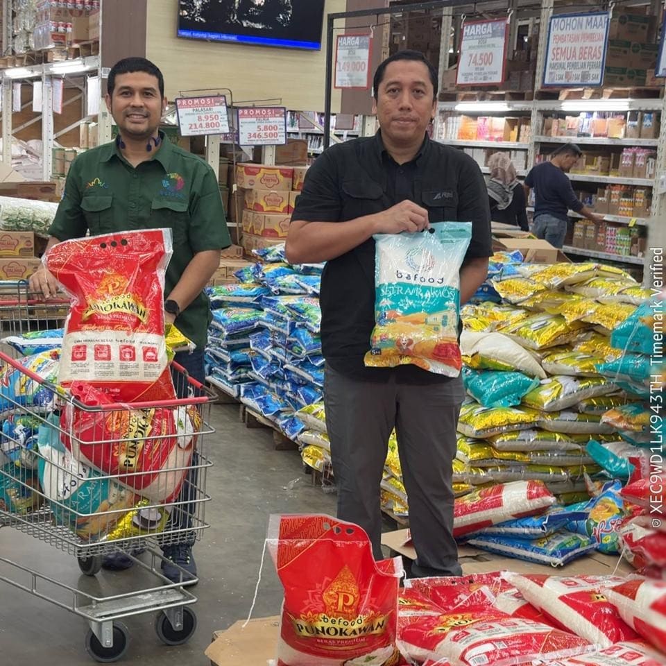 Stok Beras BULOG Lampung Tembus 288 Ribu Ton, Beras Premium Punokawan Kini Masuk Retail Modern