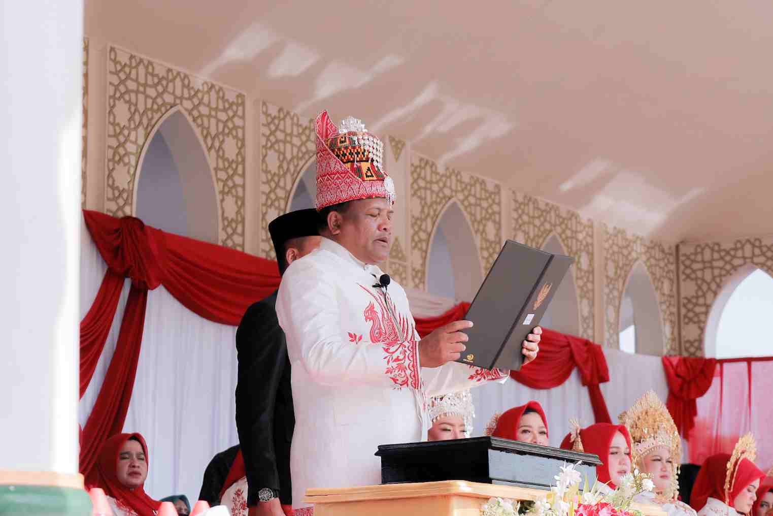 HUT ke-81 RI di Bireuen, Bupati Mukhlis Pimpin Langsung Pengibaran Bendera di RTH Cot Gapu